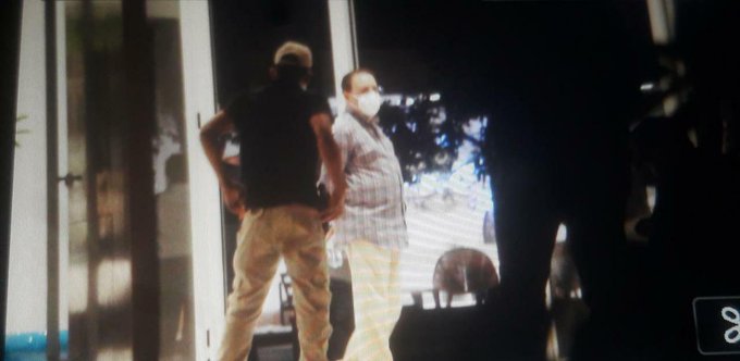 Autoridades detienen al exadministrador de EDENORTE durante allanamiento de su residencia