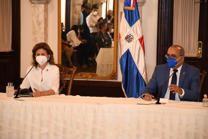 En Vivo: Gabinete de Salud presenta nuevas medidas para evitar la expansión del COVID-19