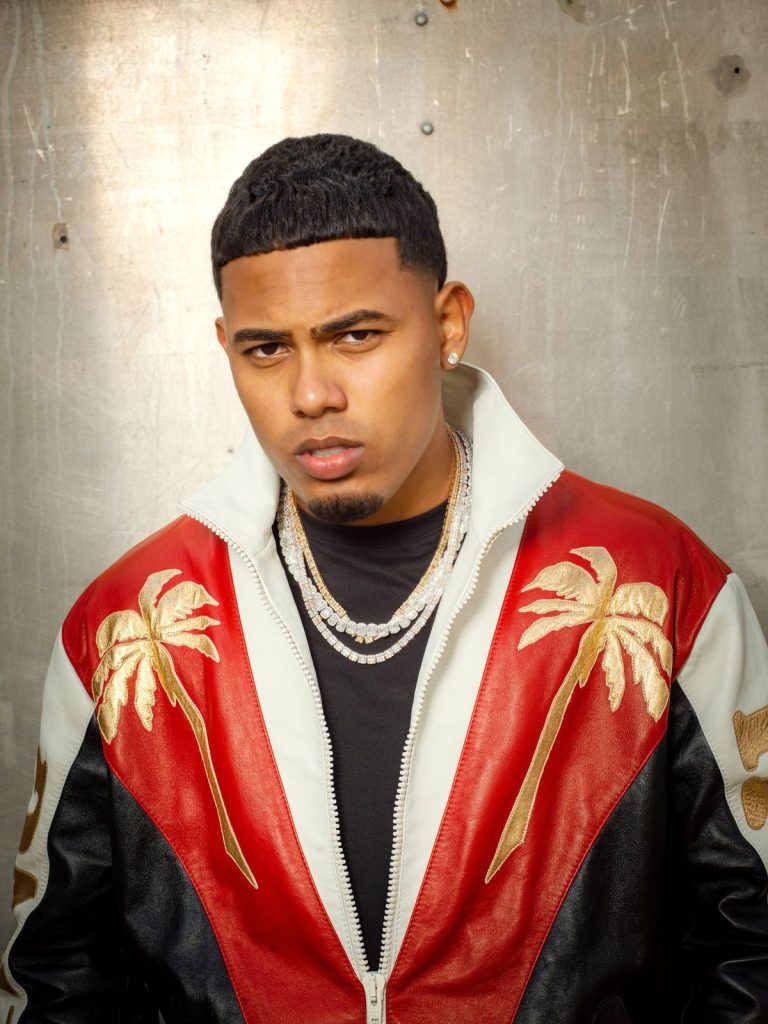 Myke Towers actuará en la gala de Premios Soberano