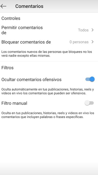 Dentro de Comentarios se puede optar por bloquear usuarios así como elegir un filtro para bloquear comentarios ofensivos de manera automática o manual