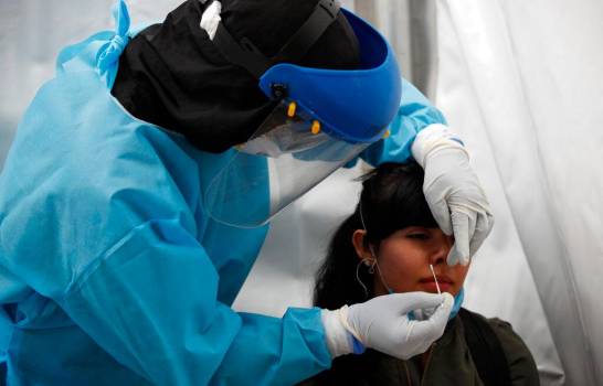 986 casos nuevos de COVID-19 y dos muertes en República Dominicana