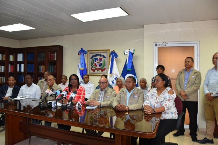 La ADP reclama pago atrasado al magisterio nacional