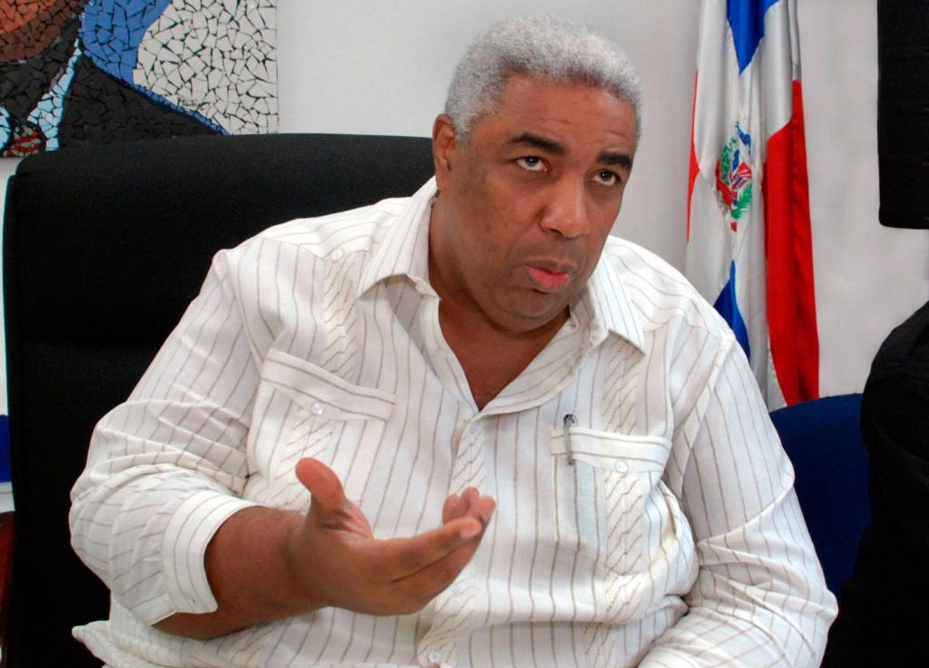 Peña Guaba denuncia “amantes de los funcionarios” se han convertido en “chapiadoras del erario público y en una nueva pandemia”