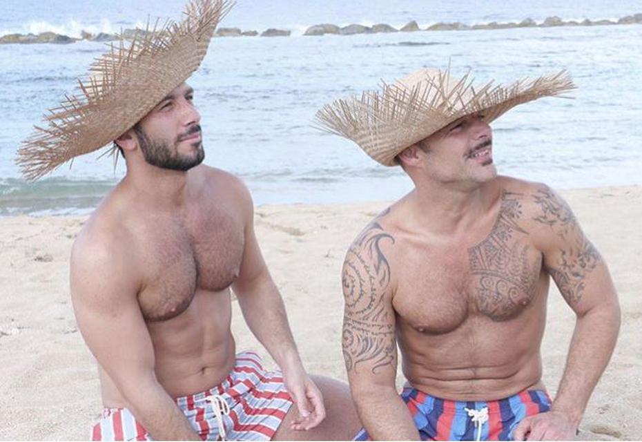 La historia de amor de Ricky Martin y Jwan Yosef comenzó en 2015. Para ese entonces, el cantante y el artista plástico se limitaron a compartir mensajes privados a través de Instagram.