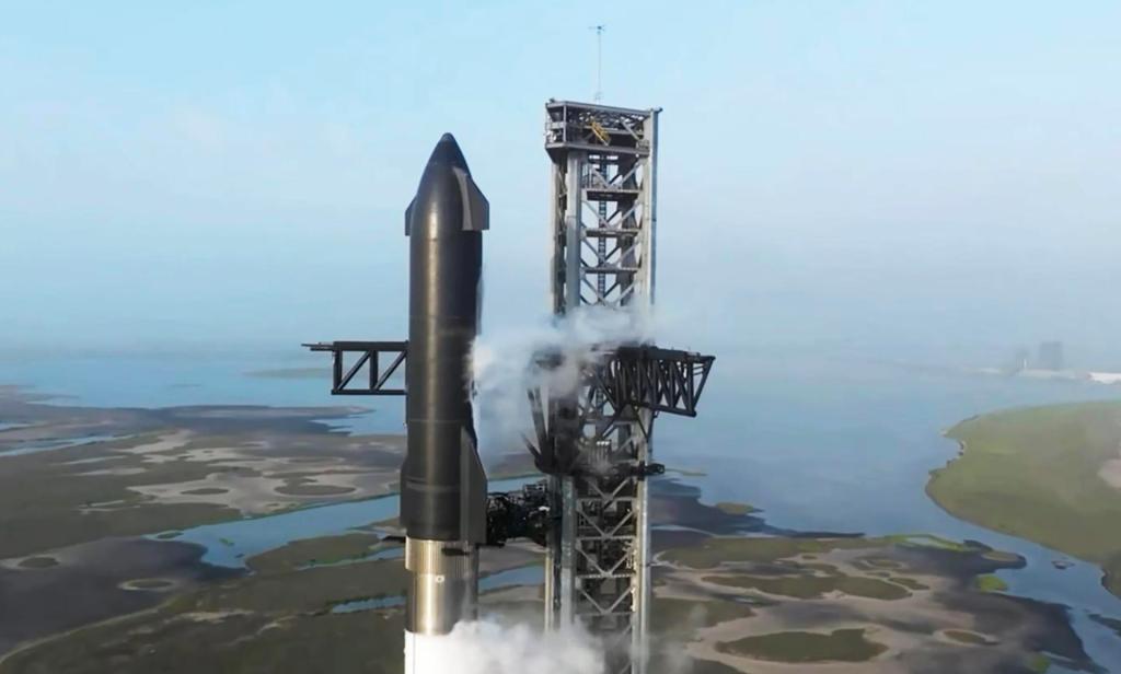 Fotograma cedido por SpaceX de la transmisión del lanzamiento del cohete Starship desde Boca Chica, Texas,este 20 de abril de 2023. EFE/SpaceX
