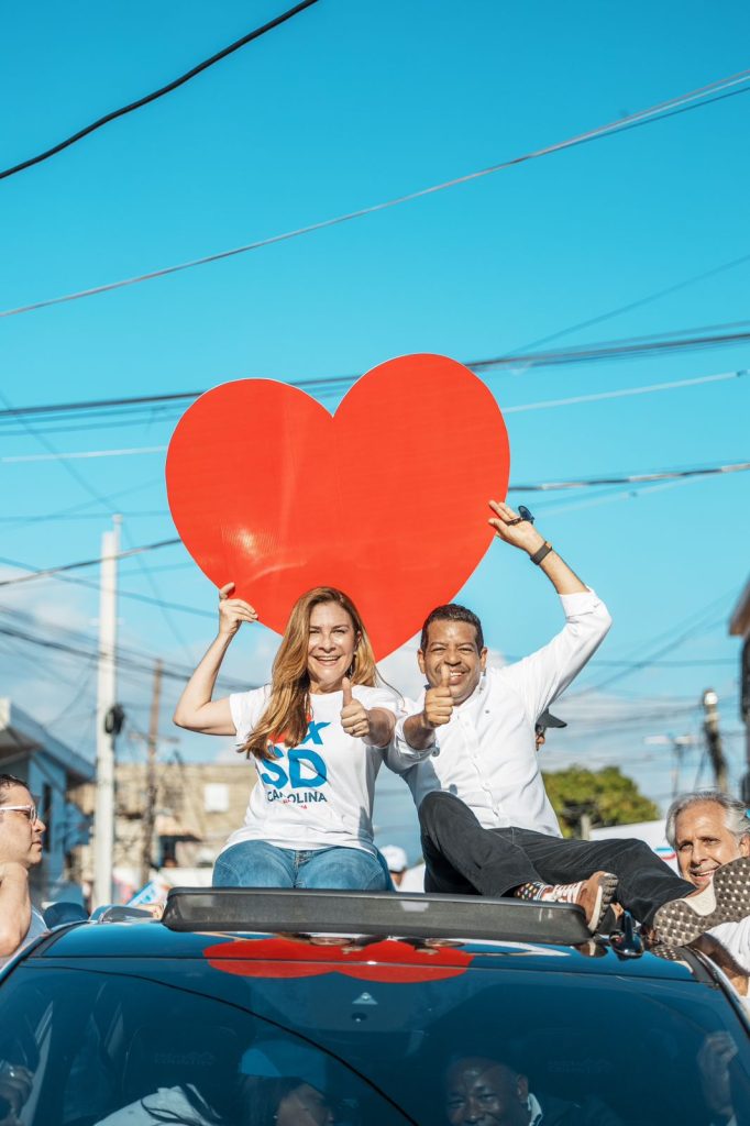 Carolina Mejía realiza multitudinario encuentro, proclamando 4 años más, en Gualey