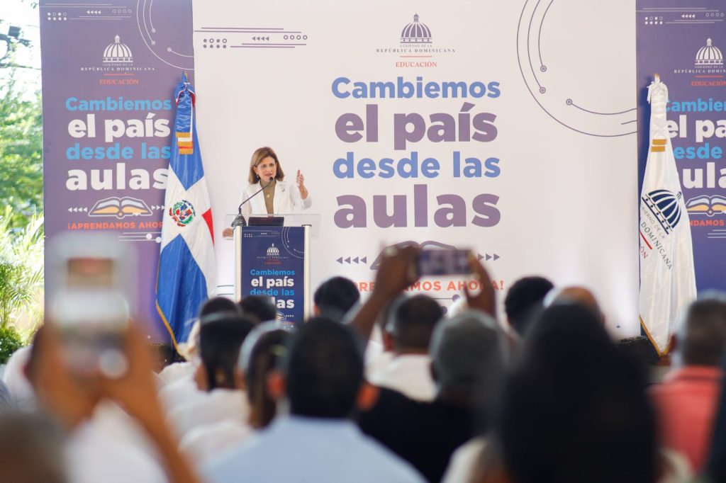 Raquel Peña educación