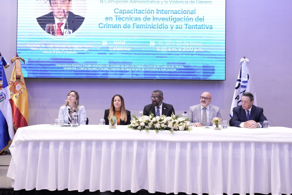 Procuraduría imparte
