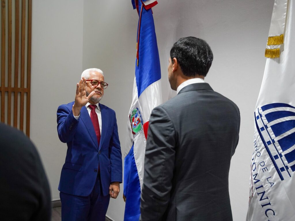 Roberto Ángel Salcedo