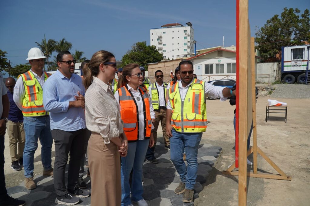 Carolina supervisa
