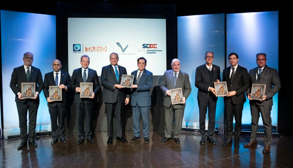 Banco Popular presenta en Madrid el libro “Nuestros primeros pobladores” Banco Popular