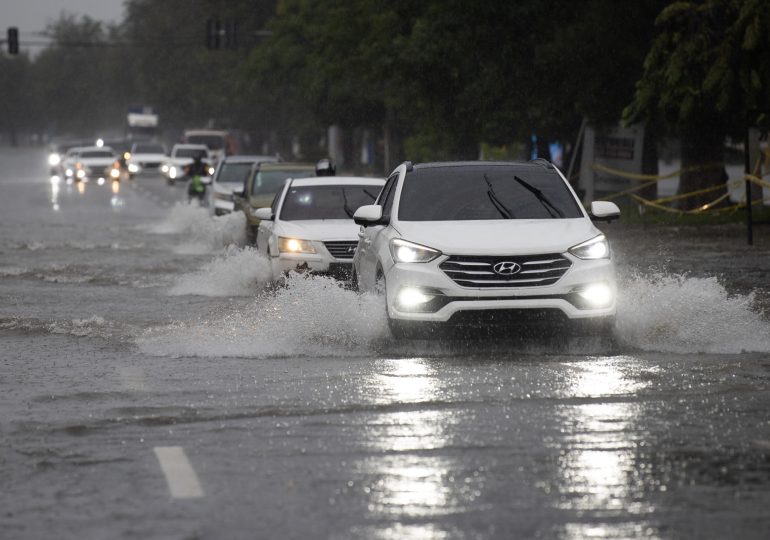 Melissa deja un muerto, fuertes inundaciones y daños en la República Dominicana coe