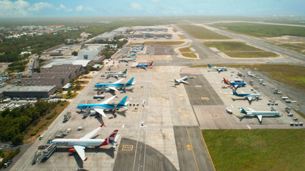 ¿Afectará la reducción del tráfico aéreo en EE. UU. los vuelos hacia República Dominicana? tráfico aéreo