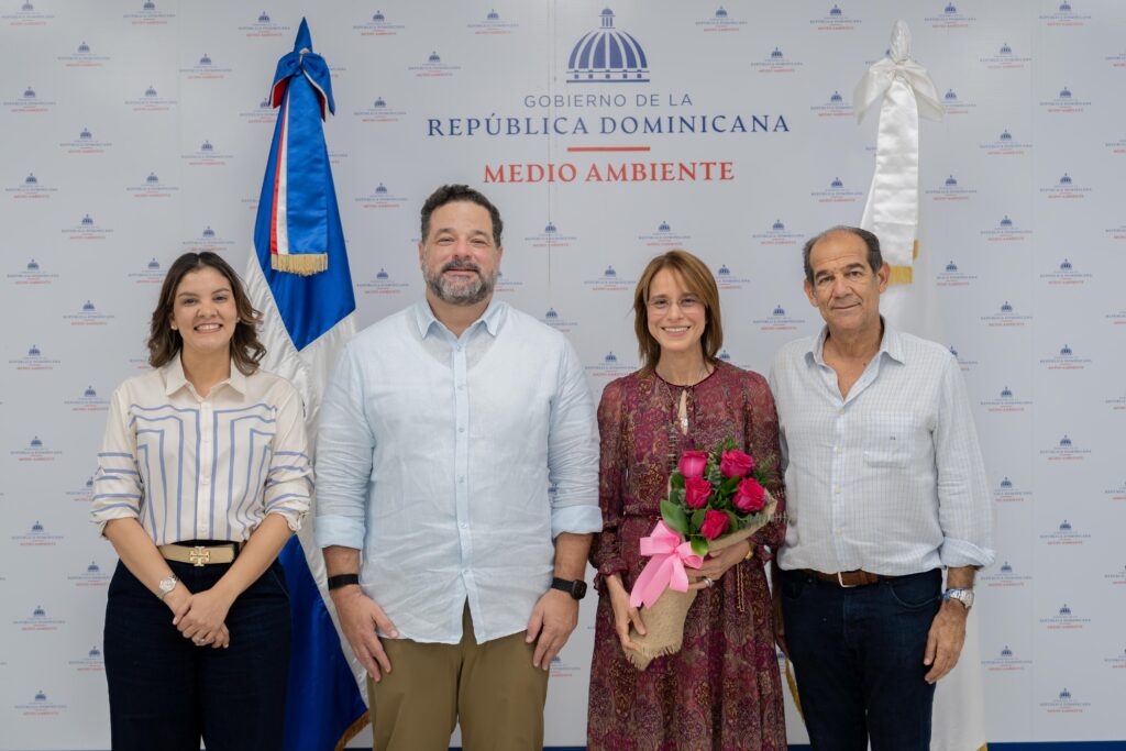 Embajadora en Portugal lidera acuerdo entre RD y Mamaland por más de USD$300 millones para proyectos de reforestación y captura de carbono Acuerdo RD Mamaland