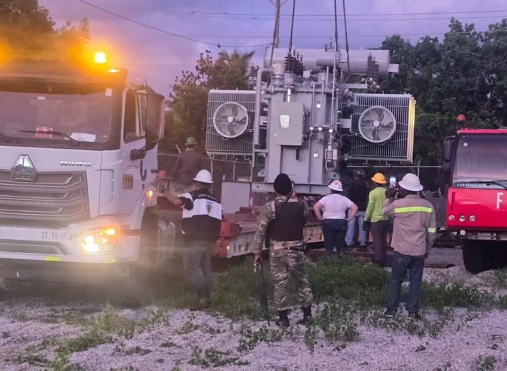 Edeeste traslada transformador hacia Miches y denuncia que director municipal de Nisibón intentó bloquear operación edeeste