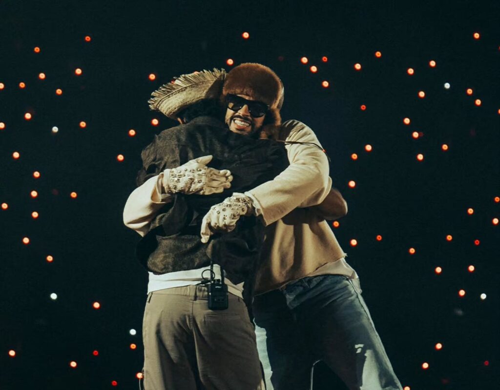 Romeo Santos estrena “BOKeTE”, su colaboración con Bad Bunny, durante la segunda noche en el Olímpico bad bunny