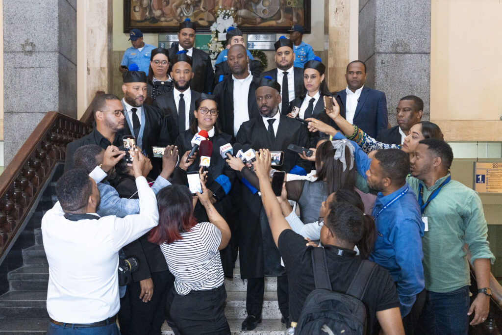 Tres imputados admiten pago de sobornos en Operación Cobra y señalan a exdirector de SeNaSa, según el MP Cobra SeNaSa