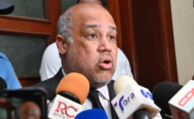 Abogado de Santiago Hazim responsabiliza al Ministerio Público y a Luis Abinader por su salud tras prisión preventiva senasa Santiago Hazim