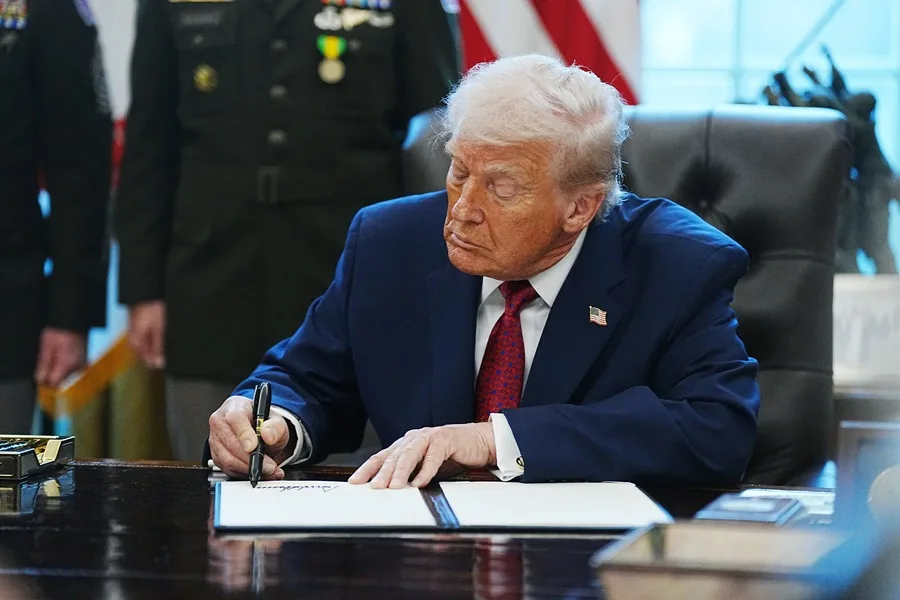 Trump firma una orden ejecutiva para declarar al fentanilo como un «arma de destrucción masiva» donald trump