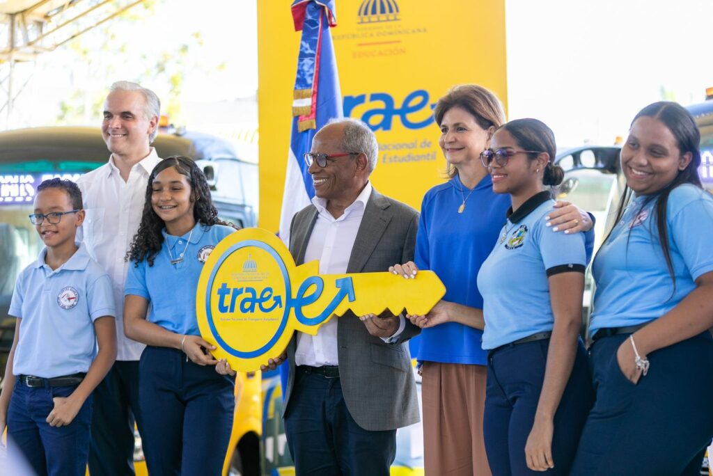 Transporte Estudiantil ha generado más de RD$12,000 millones en ahorros para las familias trae