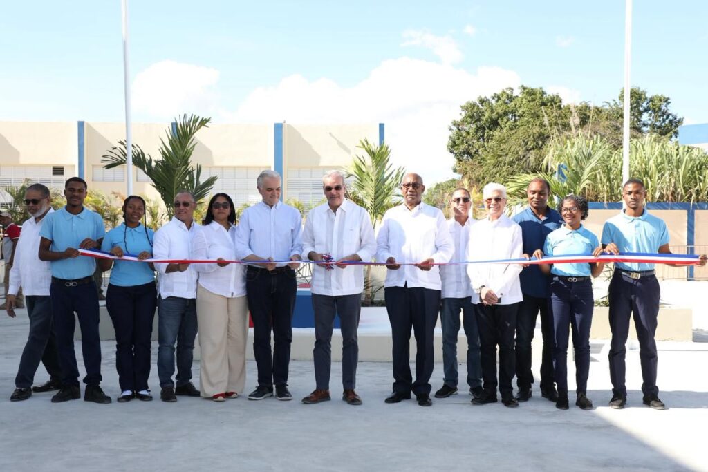 Presidente Abinader inaugura Liceo Experimental UASD en Elías Piña tras 12 años paralizado abinader