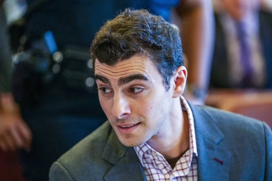 Jueza prevé iniciar en septiembre selección del jurado en el caso federal contra Luigi Mangione Luigi Mangione