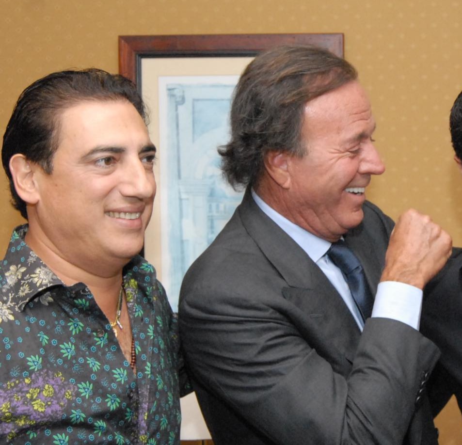 “Esto es un chantaje, una bola de humo”, dice George Nader sobre denuncias contra Julio Iglesias George Nader