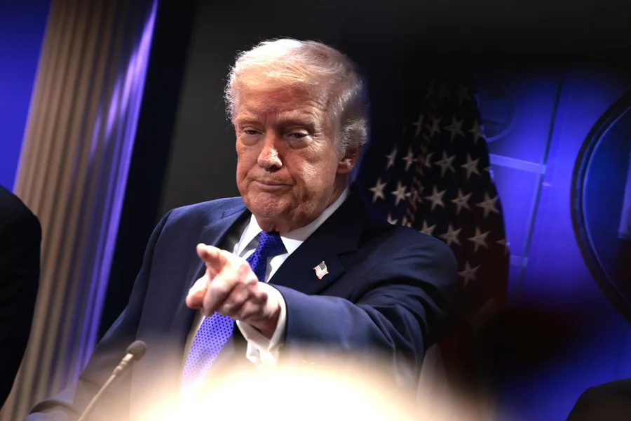 Trump firma una orden para imponer un nuevo arancel global del 10% tras el bloqueo del Supremo Trump