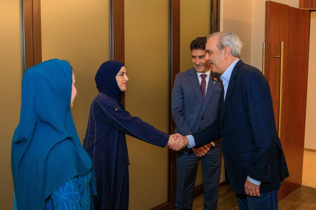 Presidente Abinader llega a Dubái para participar en la Cumbre Mundial de Gobiernos Dubái