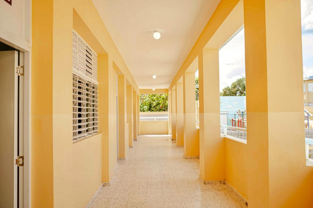 Comisionado Presidencial informa sobre el proceso de verificación previo a la ejecución de pagos de mantenimiento escolar mantenimiento escolar