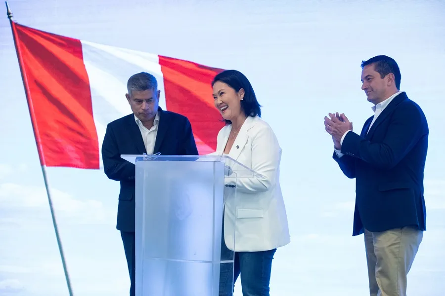 Elecciones presidenciales en Perú: Keiko Fujimori consolida su primer lugar cuando se ha escrutado el 60 % de los votos Perú