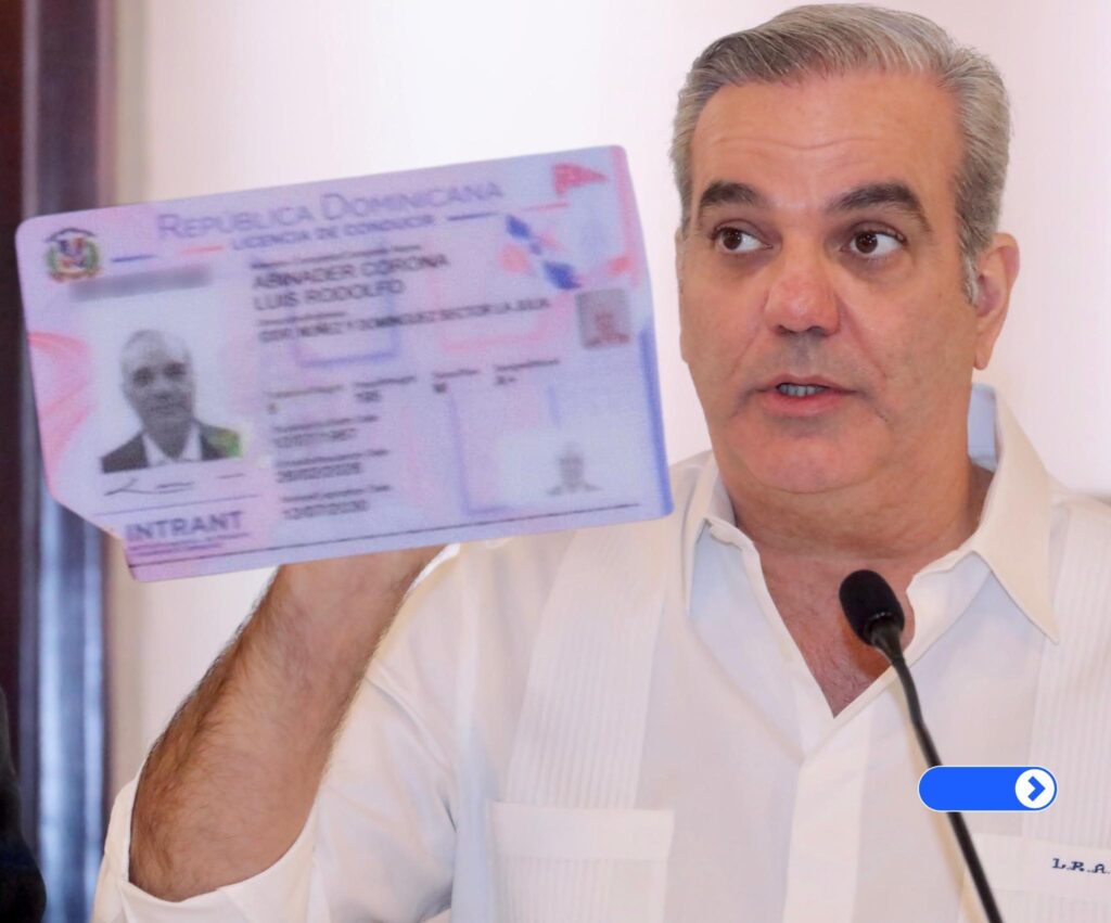 licencias conducir mayores 65 años decreto Abinader República Dominicana