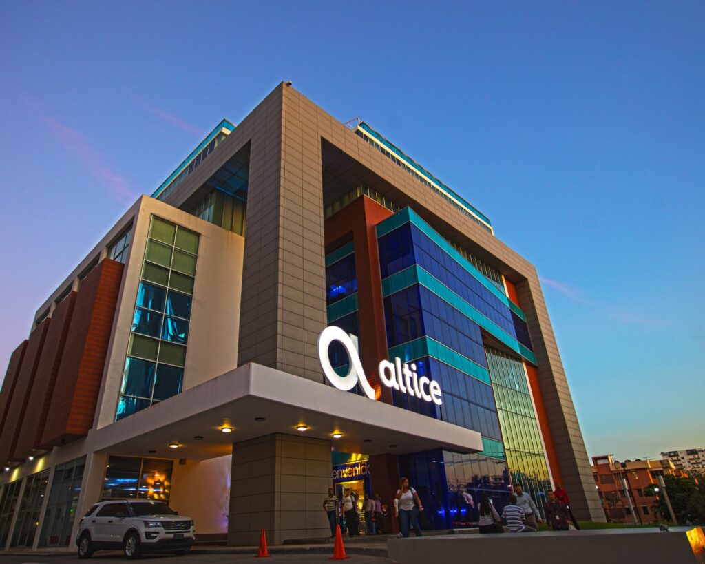 Altice reporta fallas en compra de paqueticos, recargas móviles e intermitencias en llamadas Altice
