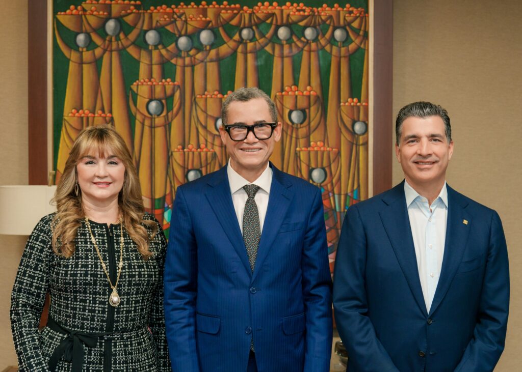 Banco Popular presenta al ministro de Trabajo sus programas de capacitación digital e infraestructura tecnológica Banco Popular