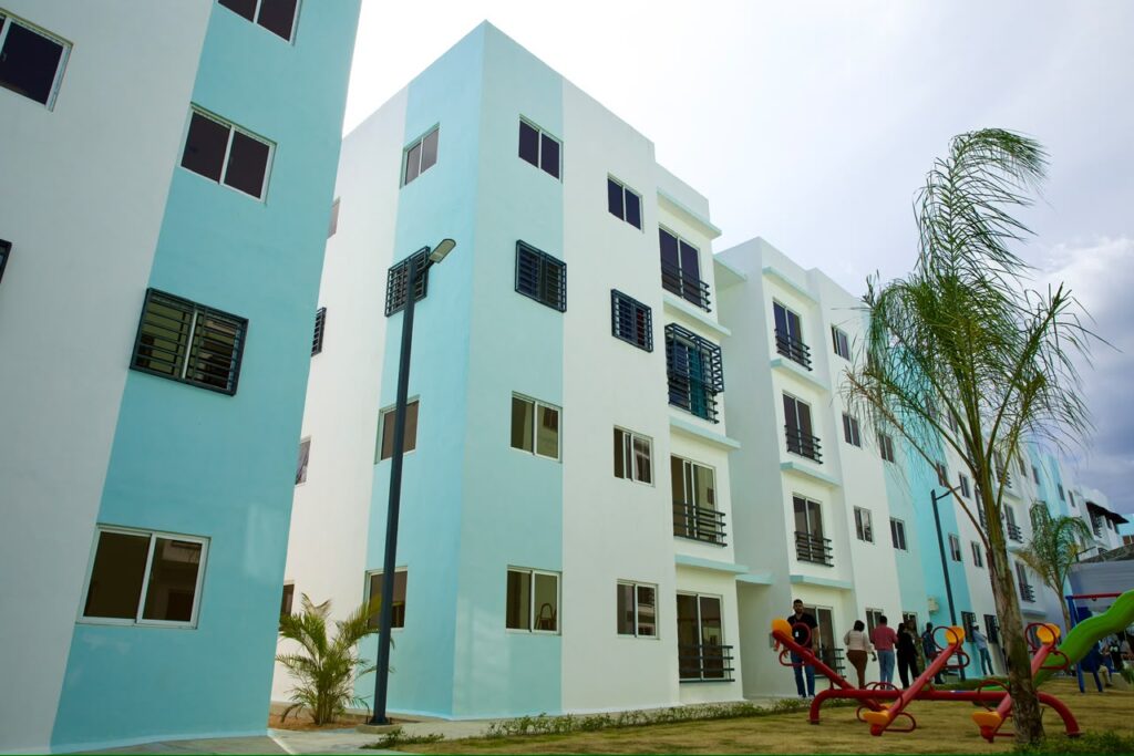 Abinader entrega 112 apartamentos en Boca Chica y fortalece el acceso a viviendas dignas Boca Chica