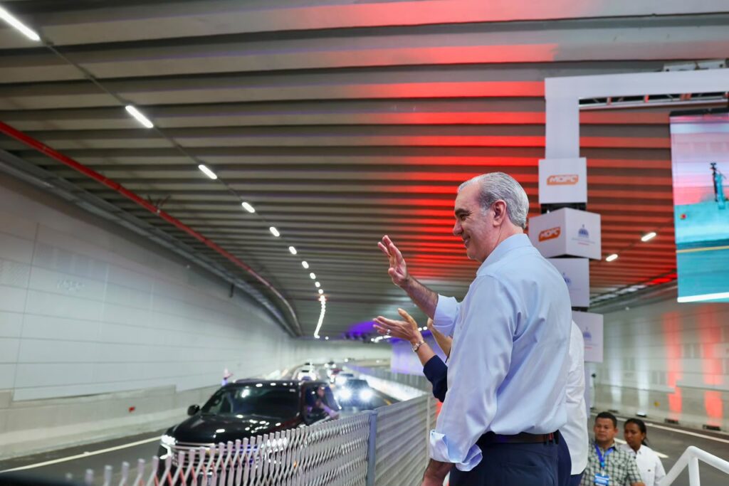 Abinader inaugura el túnel de la Plaza de la Bandera que redefine la movilidad del Gran Santo Domingo plaza de la bandera