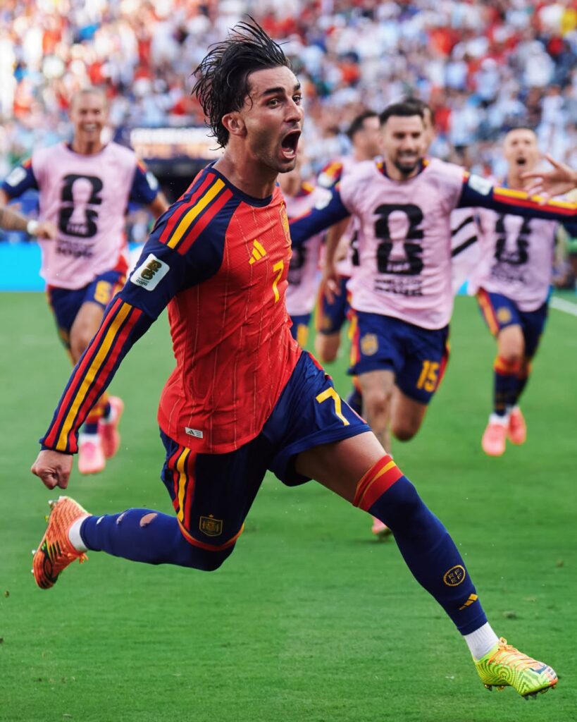 Ferran Torres se viste de Iniesta y es el héroe de España en la final Ferran Torres