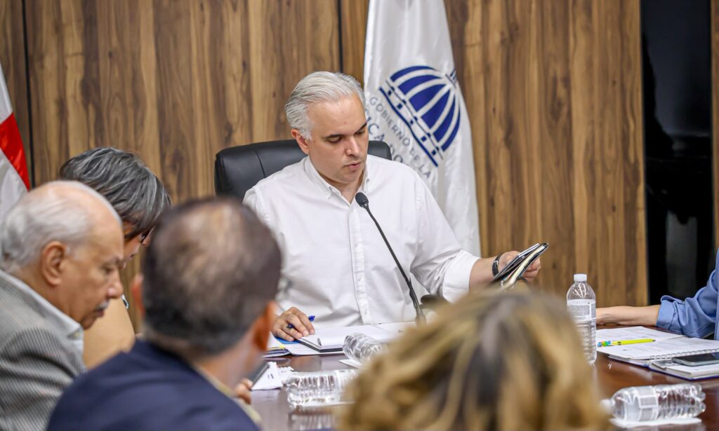 Minerd avanza con los preparativos del Año Escolar 2026-2027 Año Escolar