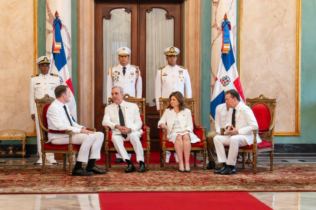 embajadores acreditados