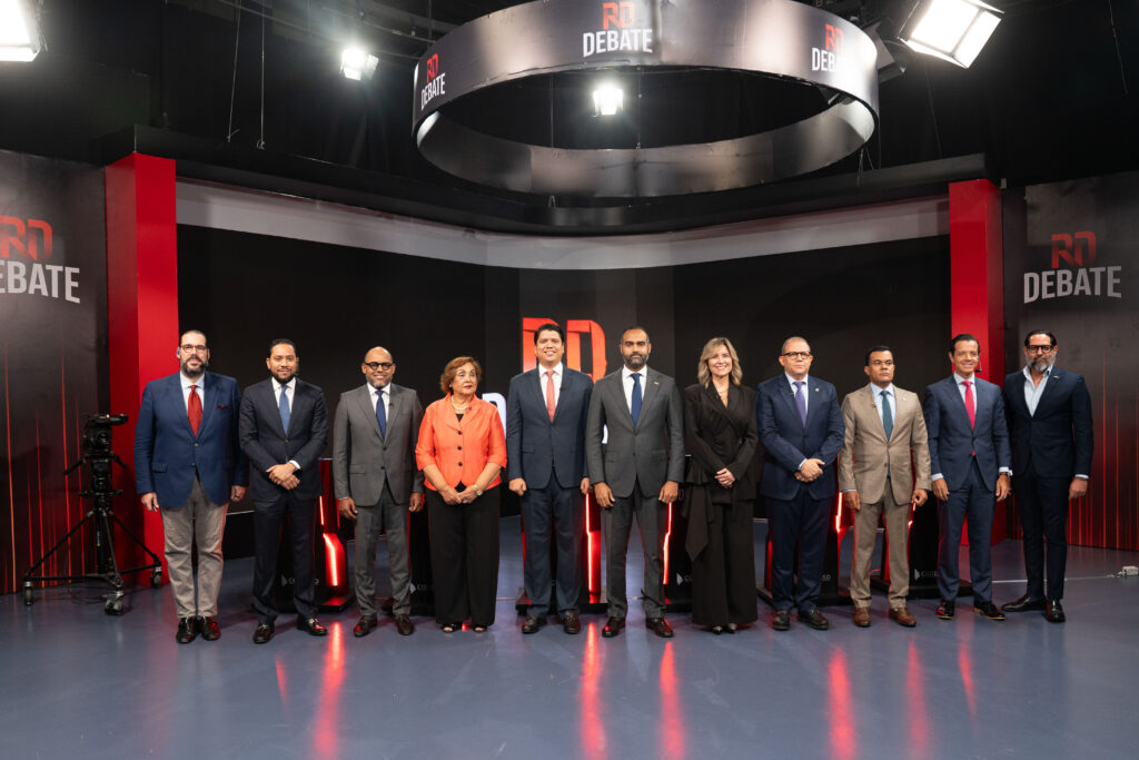 RD Debate analiza los desafíos del sistema de seguridad social dominicano seguridad social