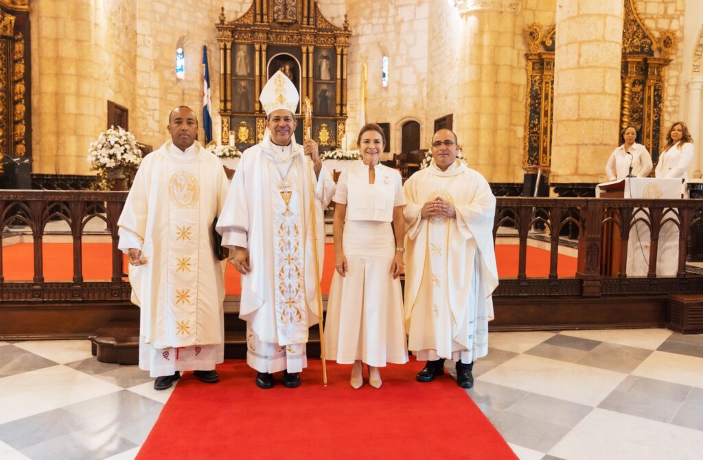Carolina Mejía conmemora el 528 aniversario de la fundación de Santo Domingo santo domingo