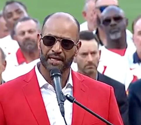 La emotiva dedicatoria de Albert Pujols a República Dominicana tras ingresar al Salón de la Fama Albert Pujols