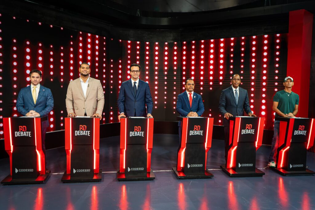Expertos analizan en RD Debate las oportunidades y amenazas de la inteligencia artificial inteligencia artificial