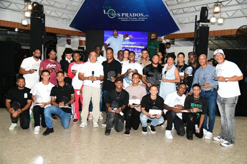 FEDOM agasaja y reconoce selección nacional que ganó medalla de plata en el mundial U15 mundial U15